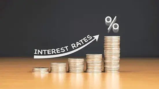 Which bank gives the highest fixed deposit (FD) interest rates, SBI, HDFC, ICICI, or Axis?