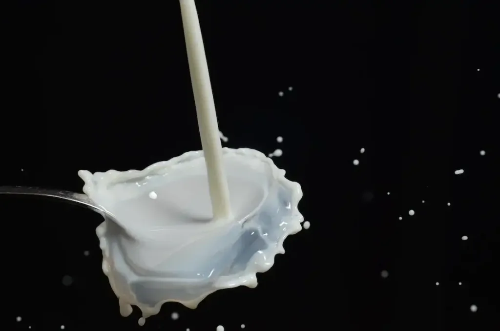 After Mother Dairy raised prices, Amul announced its plan to increase milk prices