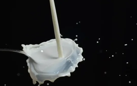 After Mother Dairy raised prices, Amul announced its plan to increase milk prices