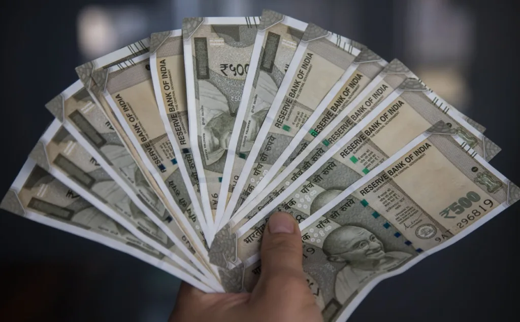 Invest Rs 2,130 monthly in THIS LIC policy and get Rs 48,500,000